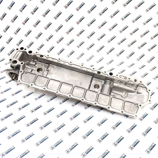 Oil cooler cover Isuzu 1132112681 Genuine
