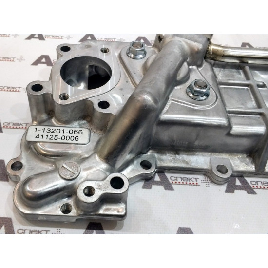 Oil cooler Isuzu 1132010663 Genuine