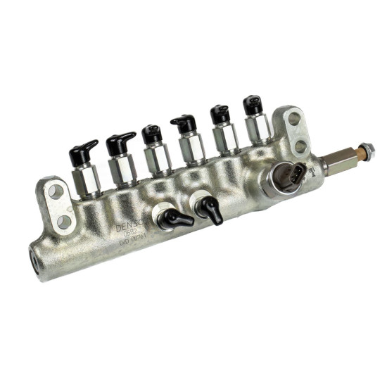 Fuel rail assembly Isuzu 6WG1 6WF1 8976031212, 8976031211, 8976031210 Genuine