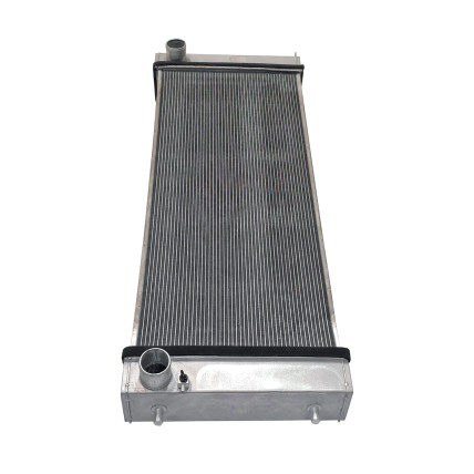 Radiator Hitachi 4649913 SPINPARTS