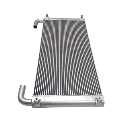 Radiator Hitachi 4648857 SPINPARTS