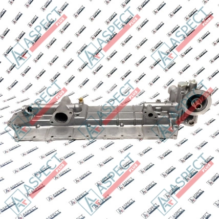 Couvercle du refroidisseur d`huile Isuzu (1132112681) 6SD1 Hitachi, JCB Pièce OE