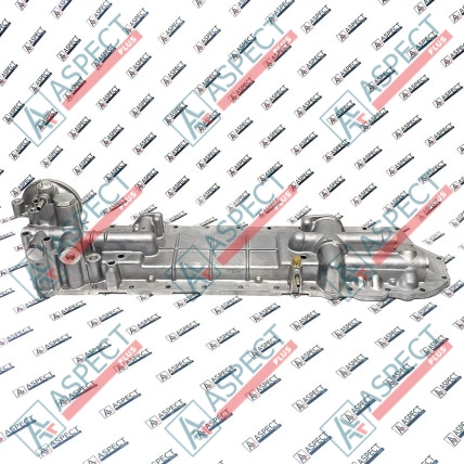Couvercle du refroidisseur d`huile Isuzu (1132112681) 6SD1 Hitachi, JCB Pièce OE