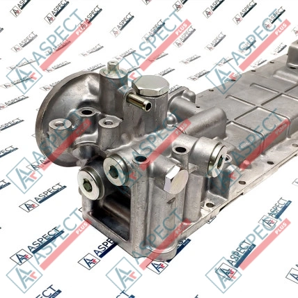 Couvercle du refroidisseur d`huile Isuzu (1132112681) 6SD1 Hitachi, JCB Pièce OE