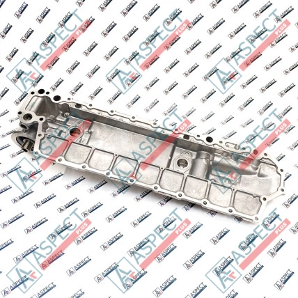 Couvercle du refroidisseur d`huile Isuzu (1132112681) 6SD1 Hitachi, JCB Pièce OE