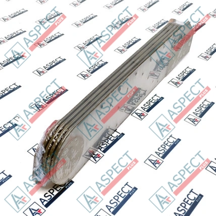Noyau du refroidisseur d`huile Isuzu (5112890080) 4BG1 Hitachi, JCB AFM