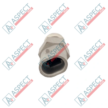 Датчик температури Isuzu (8121468300) 4HK1, 4JJ1, 6HK1 Hitachi, JCB Оригінал