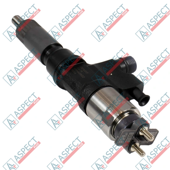 Fuel Injector Isuzu (8973297036) 700P, ELF, NPR75, NQR71 JCB, Hitachi Genuine