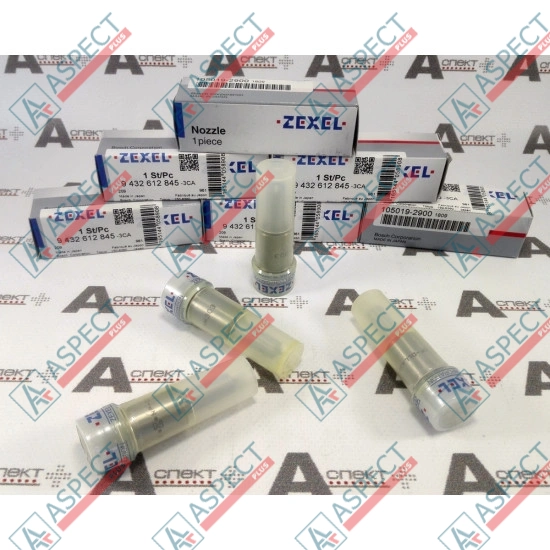 Fuel injector Nozzle Isuzu (1153190360) 6BG1 Hitachi, JCB Genuine