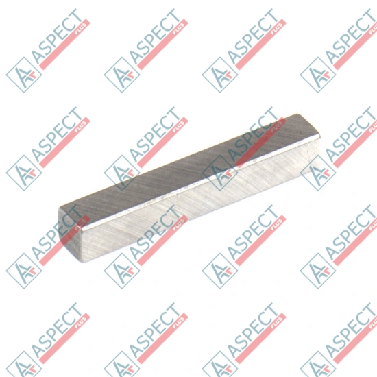Key Isuzu (9080307430) 4JJ1, 4JB1 Hitachi, JCB Genuine