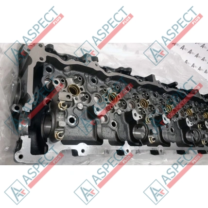 Cylinder Head Isuzu (8976069968) 6HK1 Hitachi, JCB QINGLING