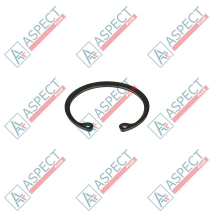 Snap Ring Isuzu (1095870811) 4HK1, 6HK1 Hitachi, JCB Genuine