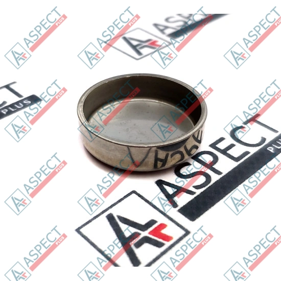 Заглушка блока головки цилиндров Isuzu (1096000121) 3LA1 Hitachi, JCB Оригинал