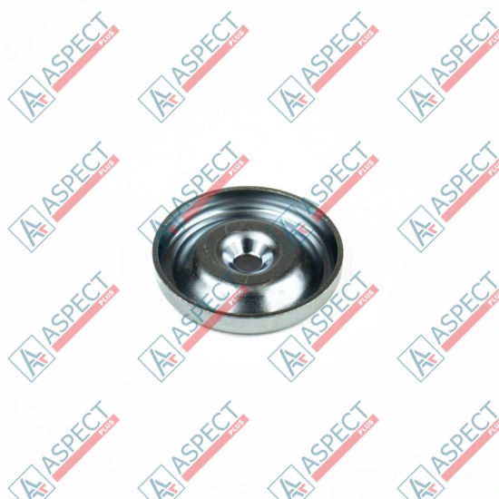 Крышка шестерни Isuzu (8970968260) 4HK1, 6HK1 Hitachi, JCB Оригинал